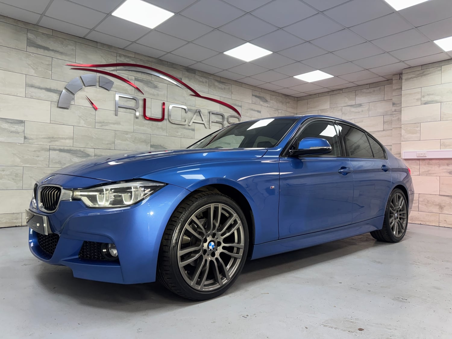 [ berth ]BMW 3 Series