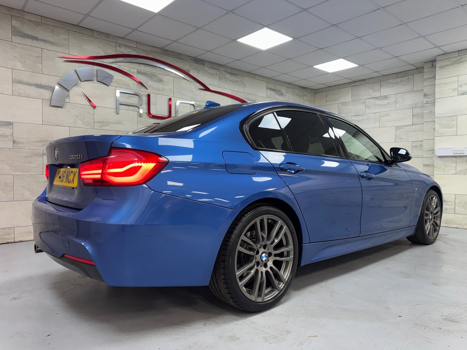BMW 3 Series 2016 - Cars in Loughborough