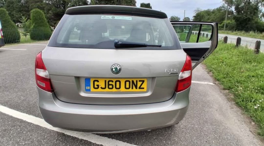 Skoda Fabia 2010 - Cars