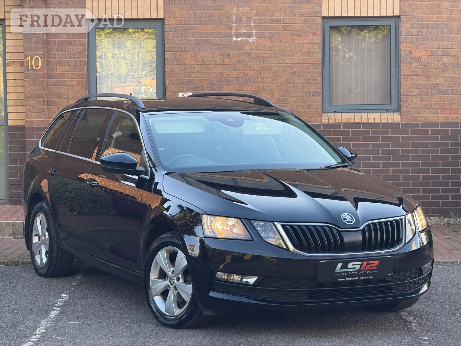 Skoda Octavia 2018 in Leeds