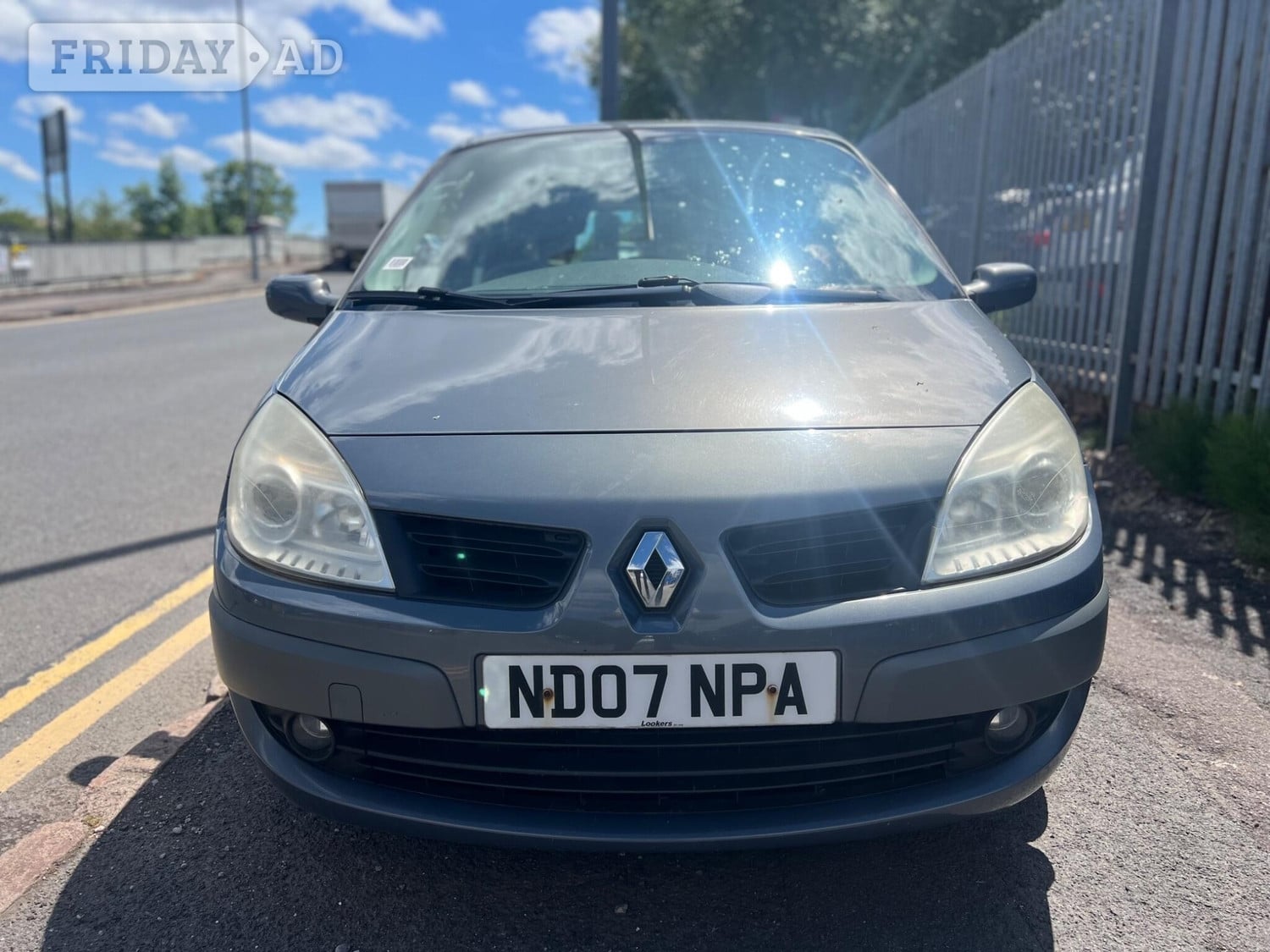 [ berth ]Renault Scenic