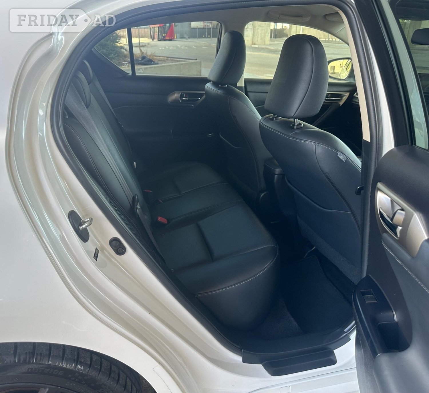 [ berth ]Lexus CT