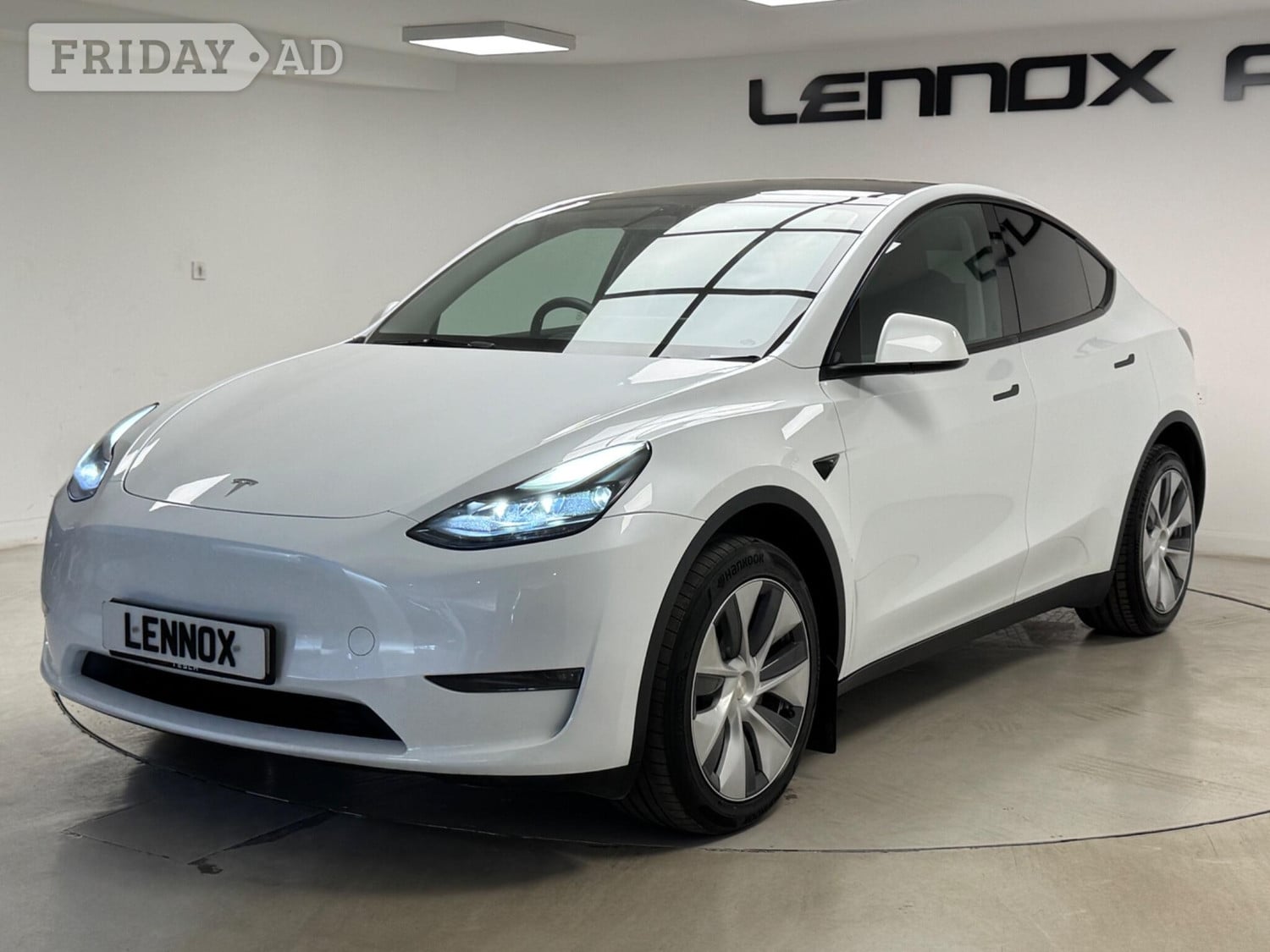 [ berth ]Tesla Model Y