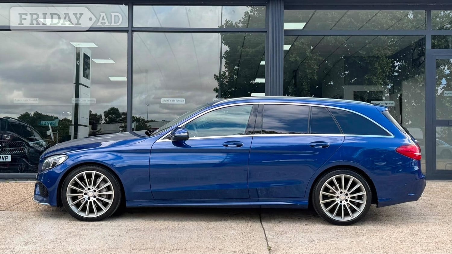 [ berth ]Mercedes-Benz C Class