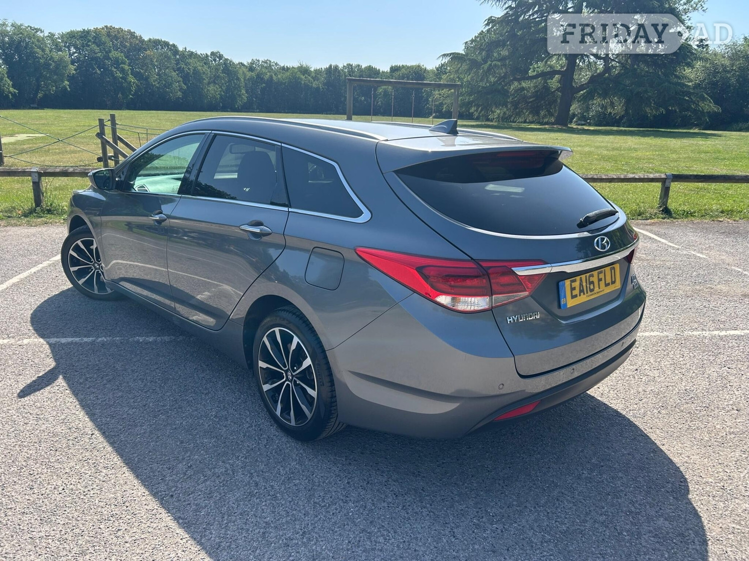 Hyundai i40 2016 - Cars in Chertsey