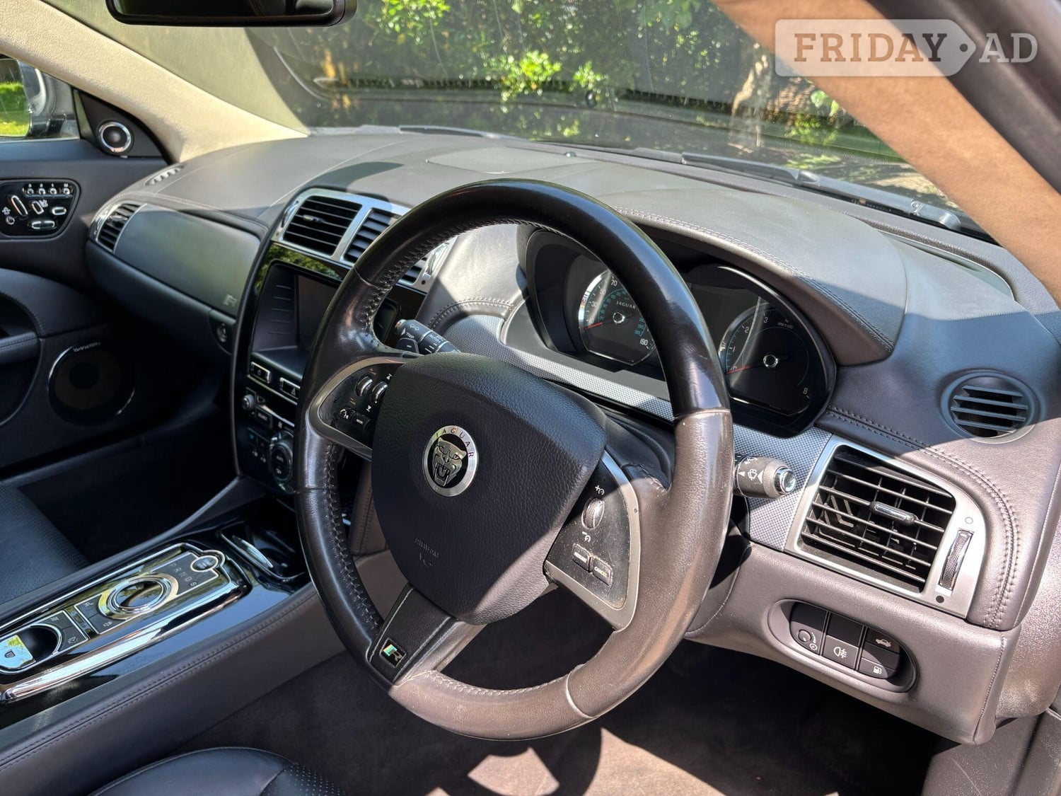 [ berth ]Jaguar XKR