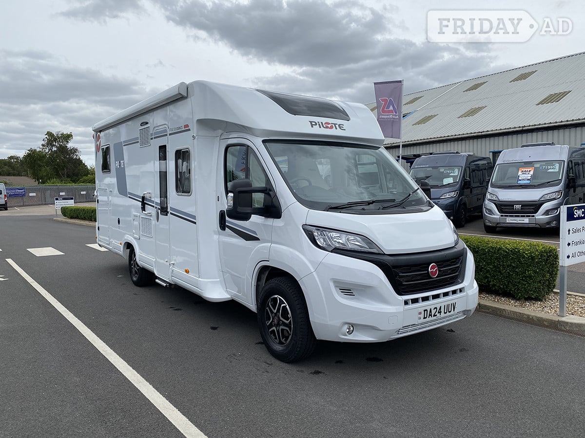 Pilote Evidence P740 FGJ 2024 for sale in Newark