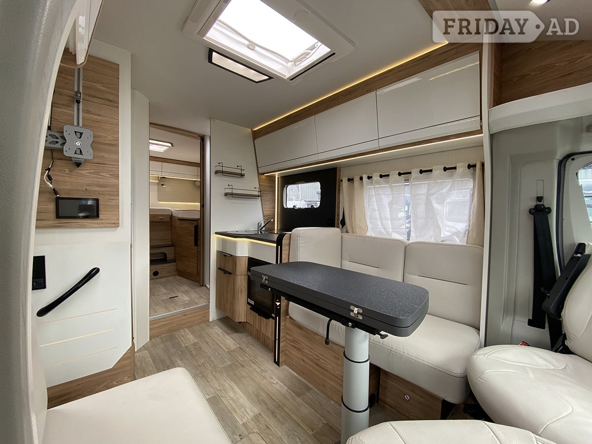Pilote Evidence P740 FGJ 2024 for sale - Motorhomes & Caravans in Newark