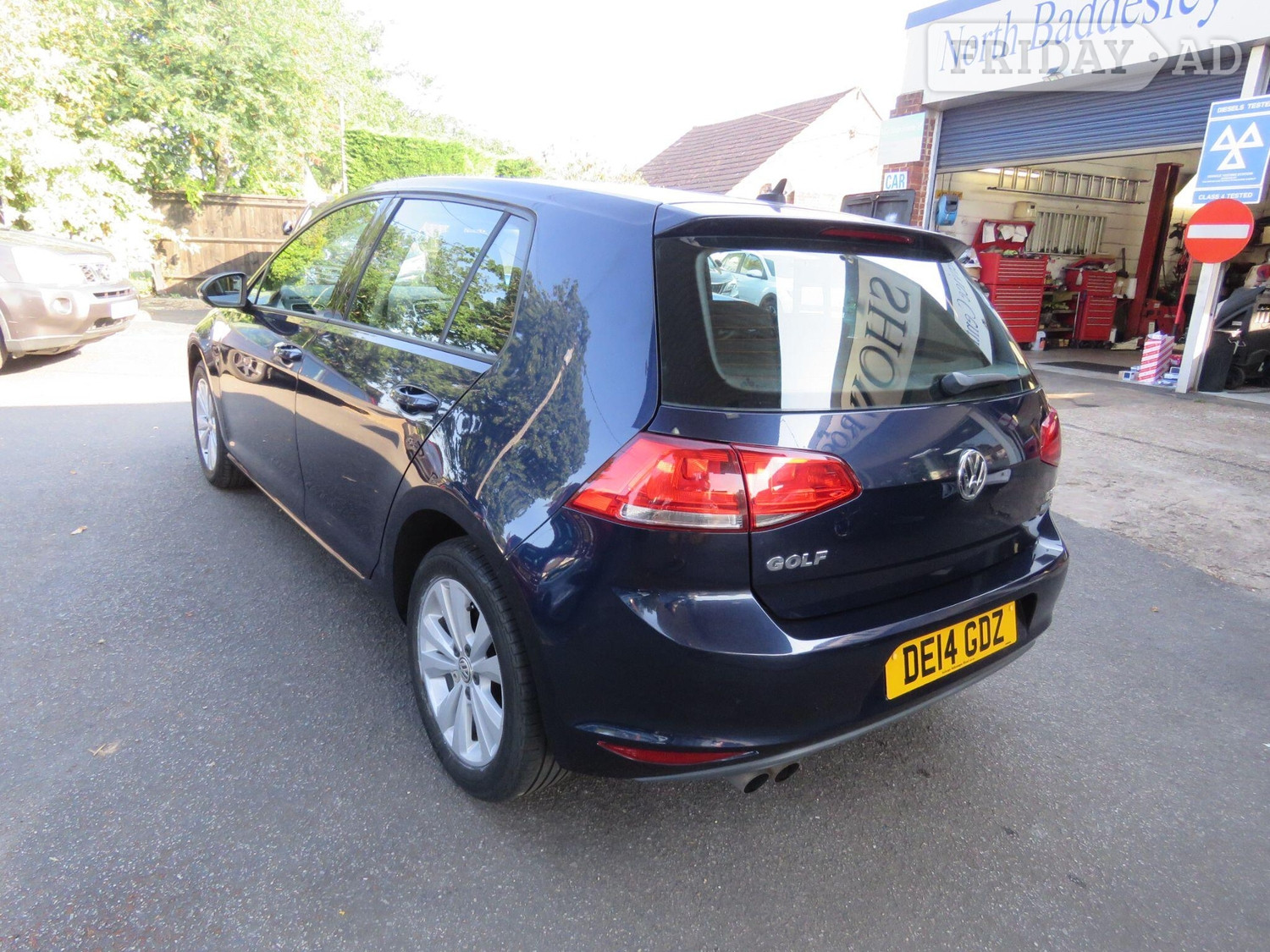 Volkswagen Golf 2014 - Cars