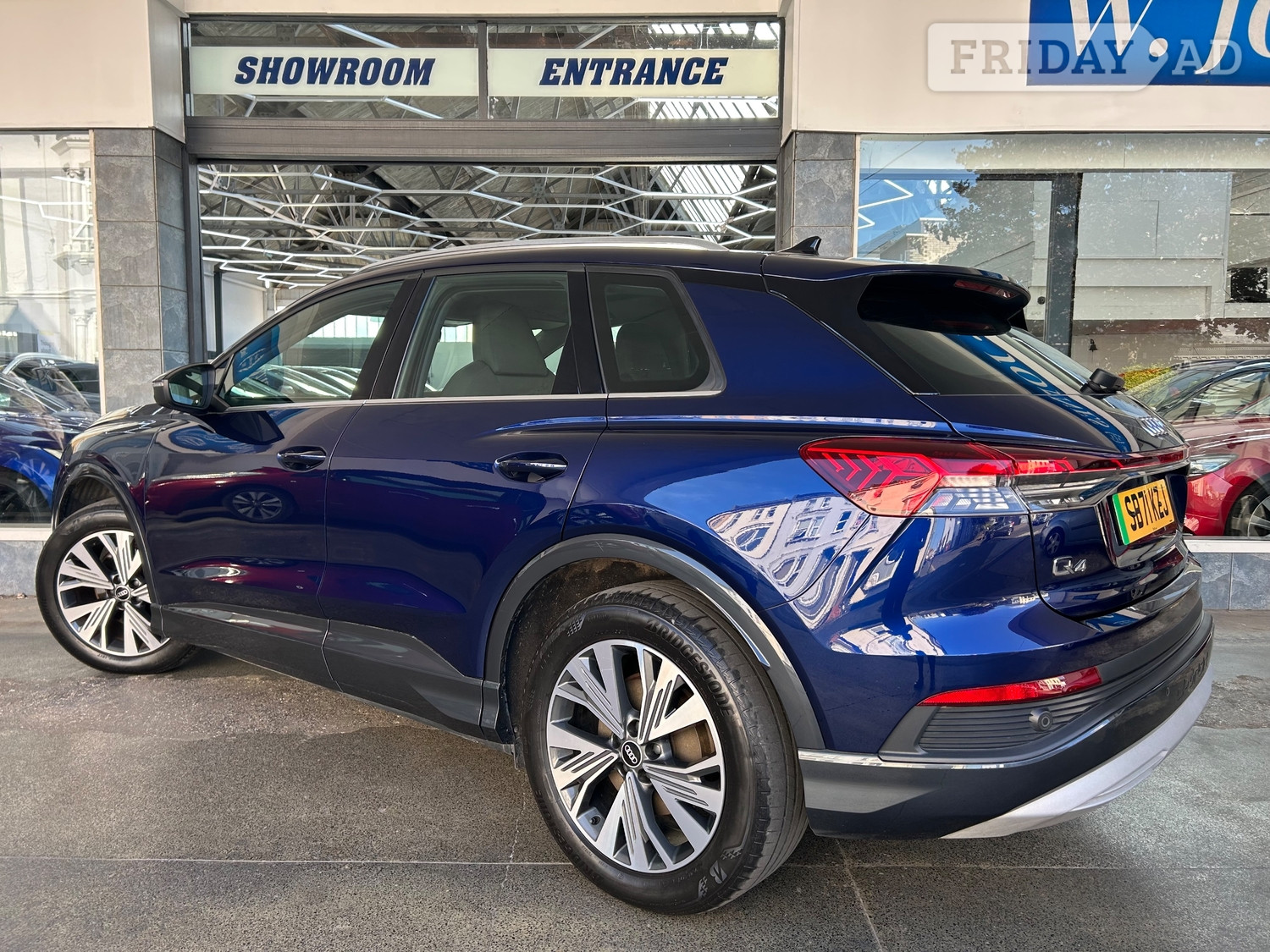 Audi Q4 e-tron 2022 - Cars