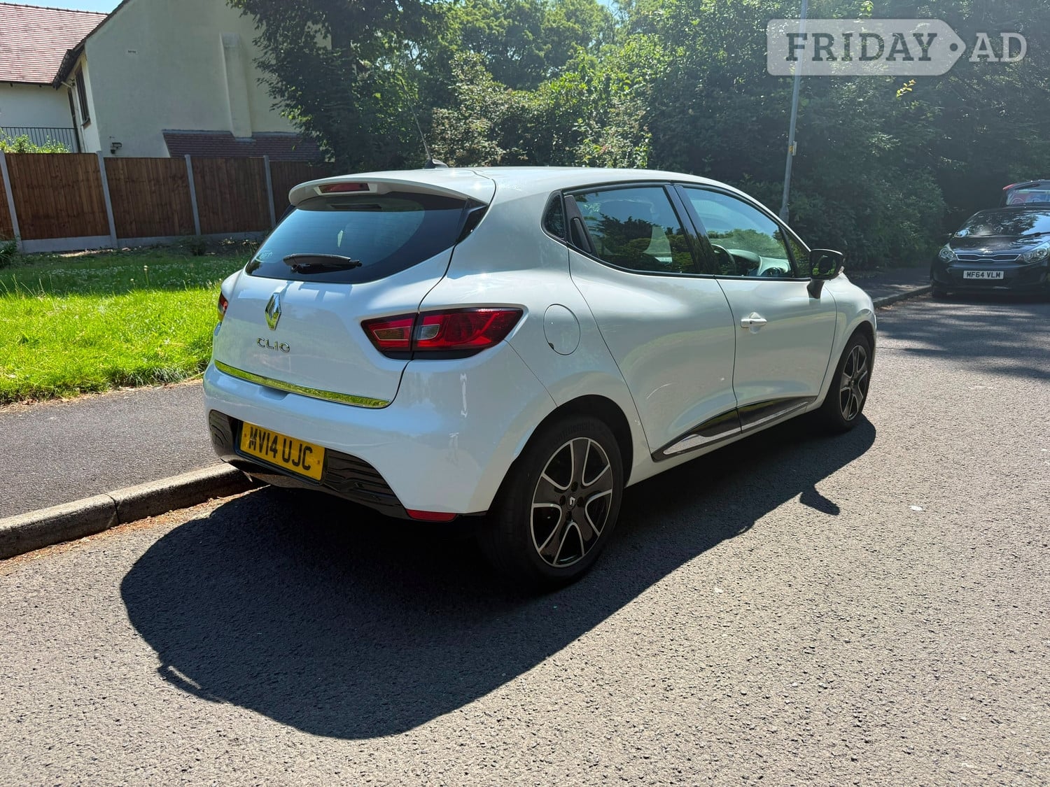 [ berth ]Renault Clio