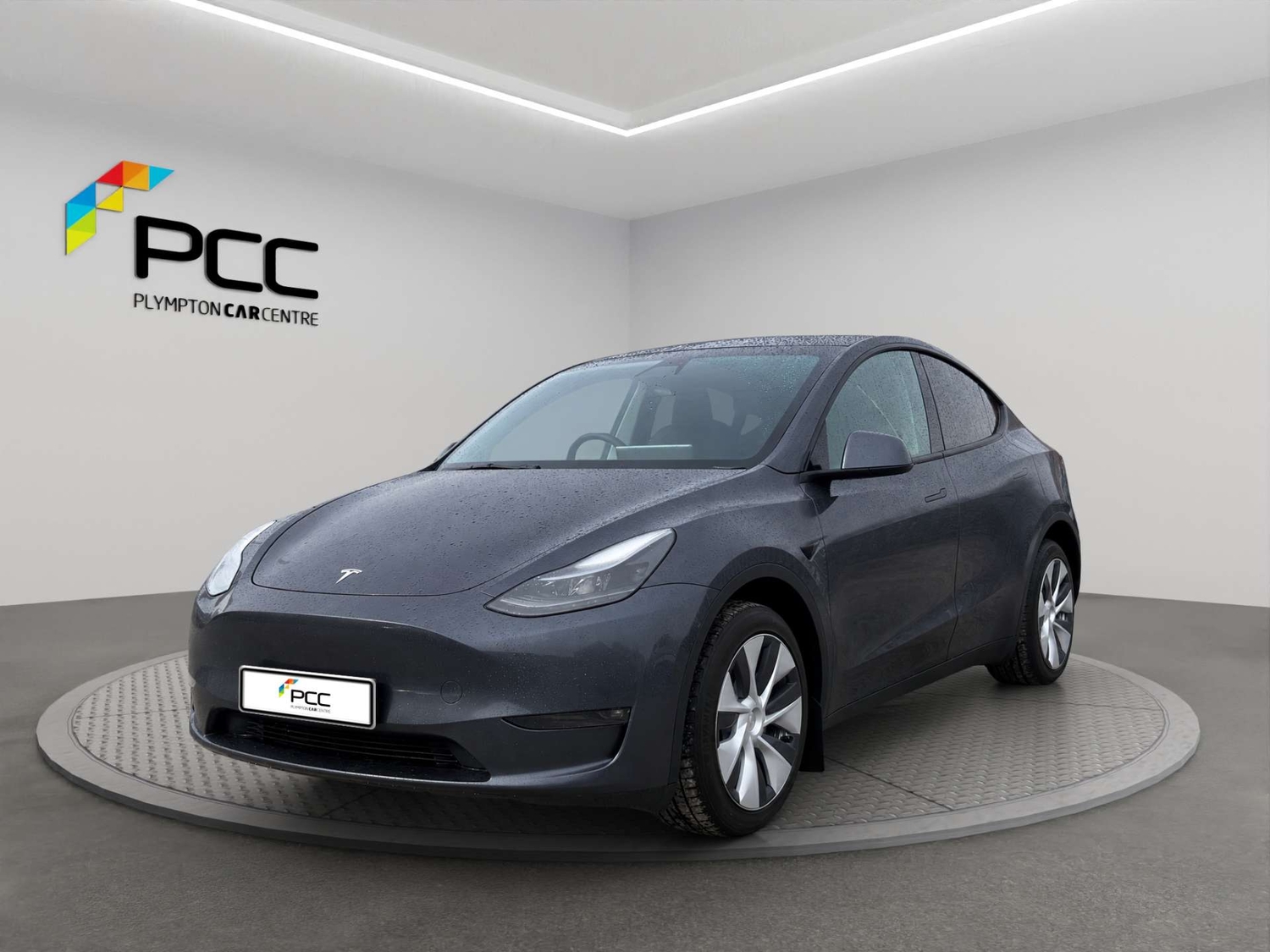 [ berth ]Tesla Model Y