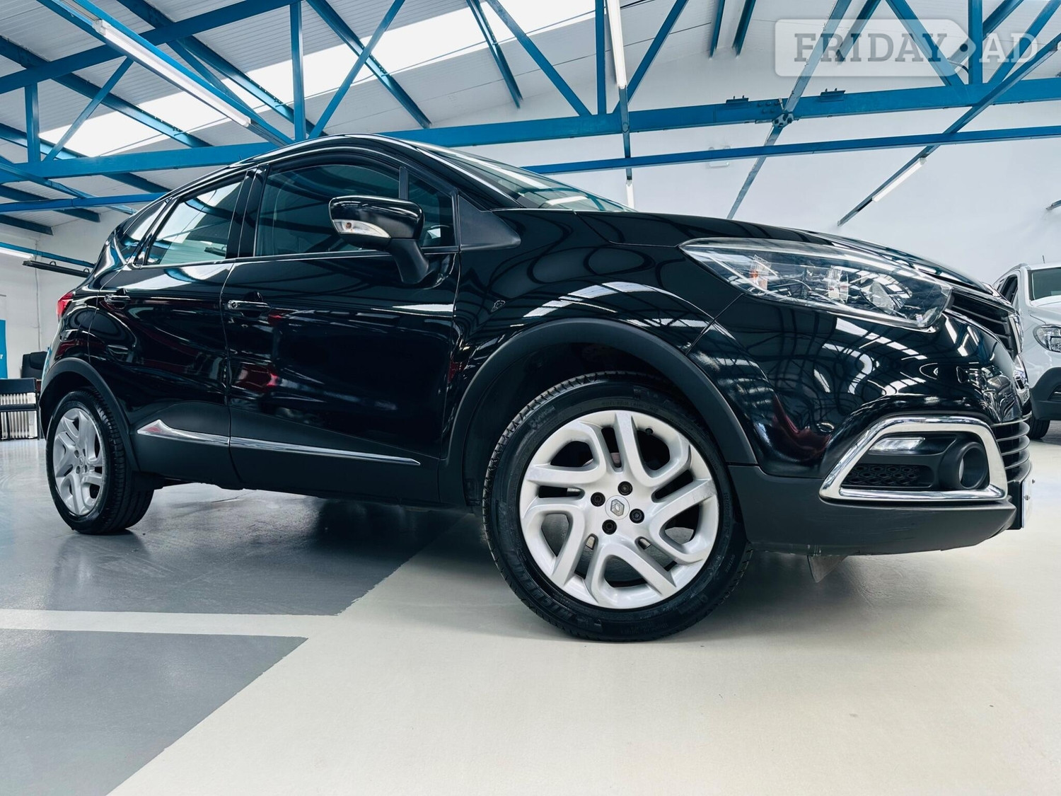 [ berth ]Renault Captur
