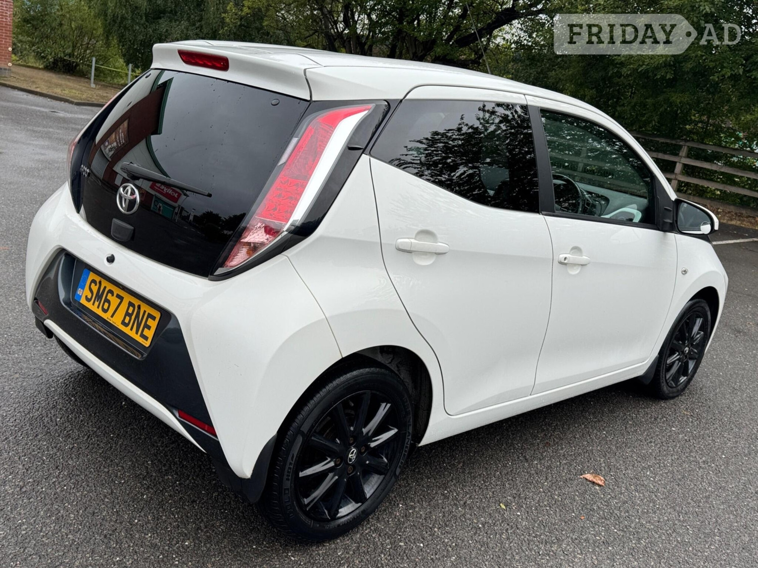 Toyota Aygo 2017 - Cars