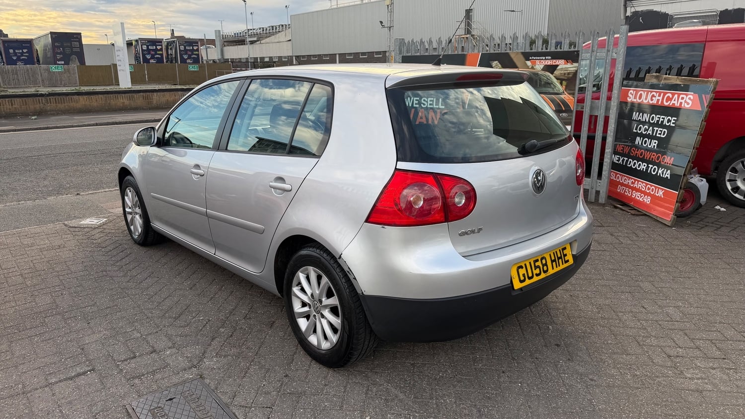 [ berth ]Volkswagen Golf