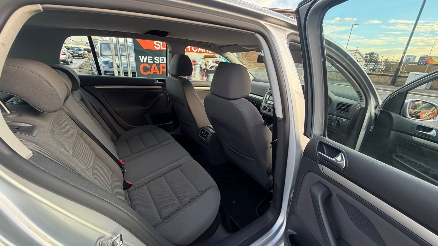 Volkswagen Golf 2008 - Cars
