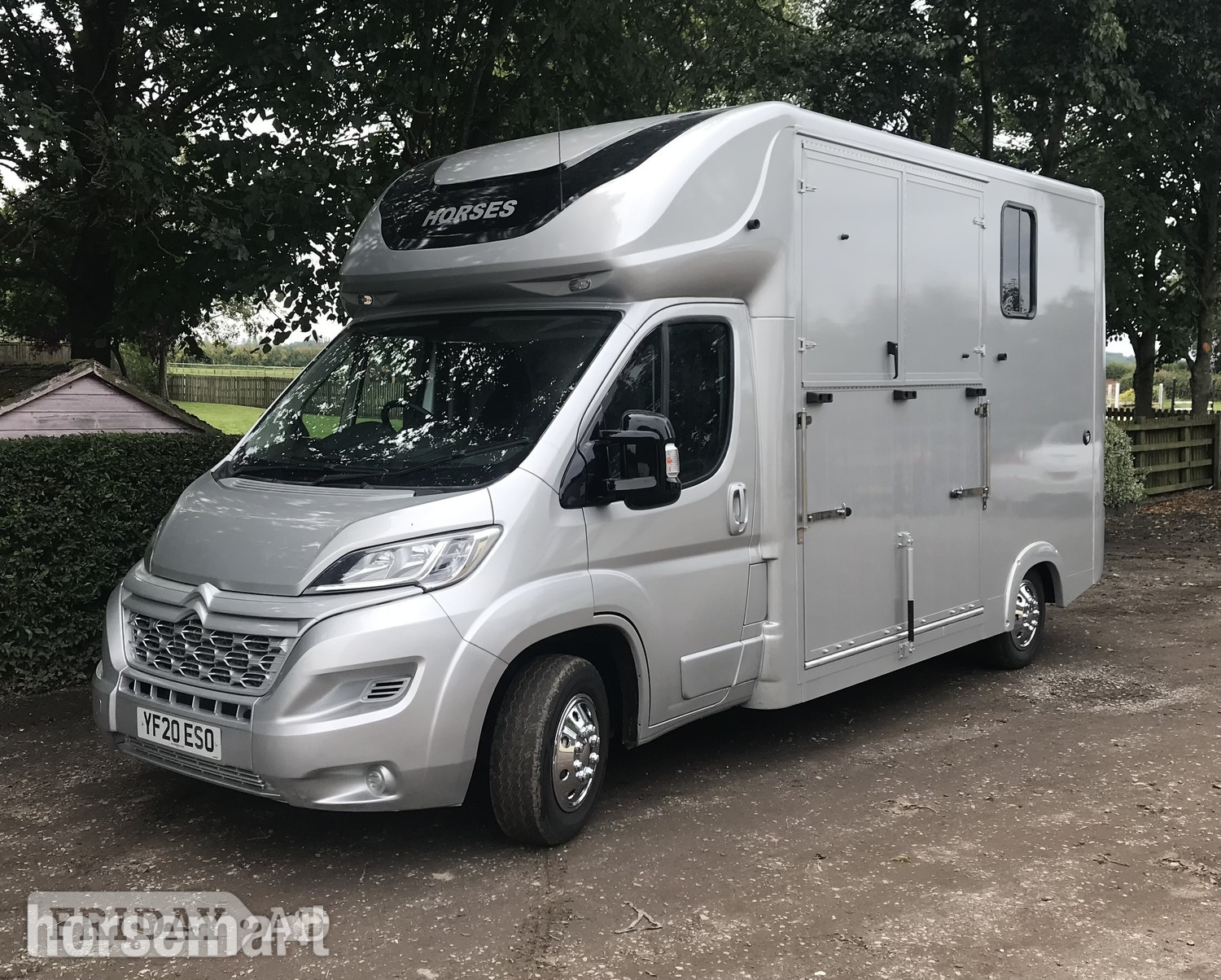 Select Duo Citroen Horsebox in Newark-on-Trent