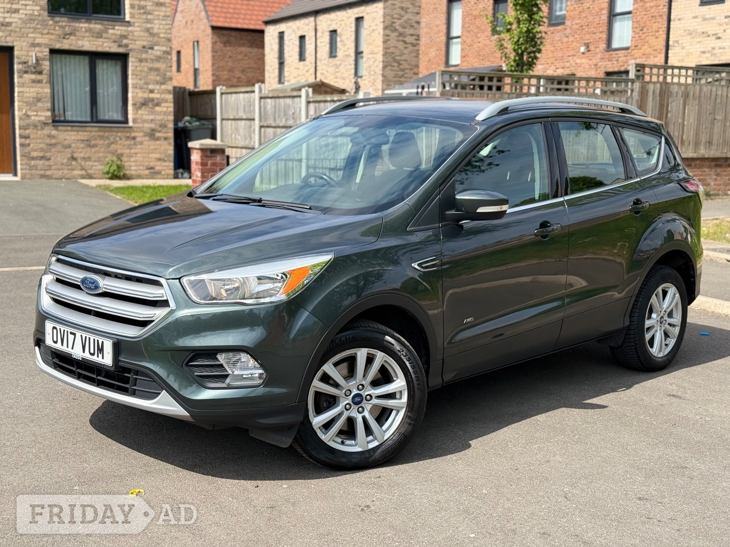 [ berth ]Ford Kuga
