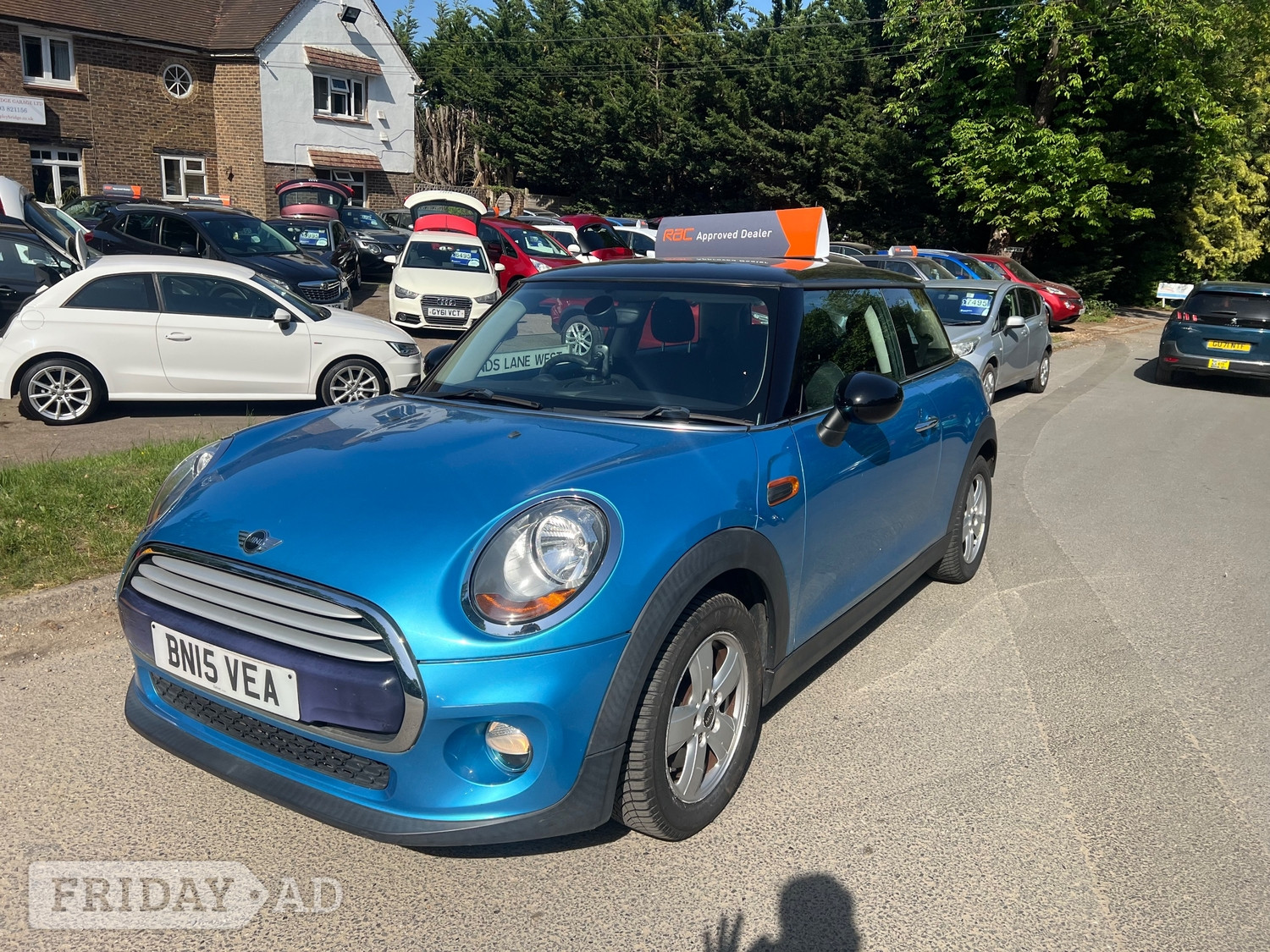 Mini Hatch 2015 in Horley