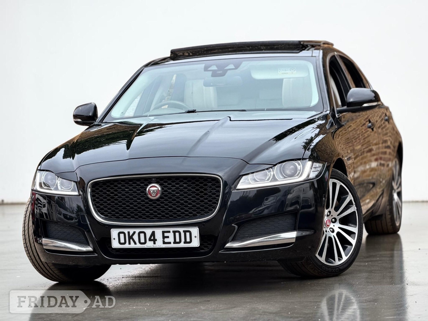 Jaguar XF 2017 in Staines
