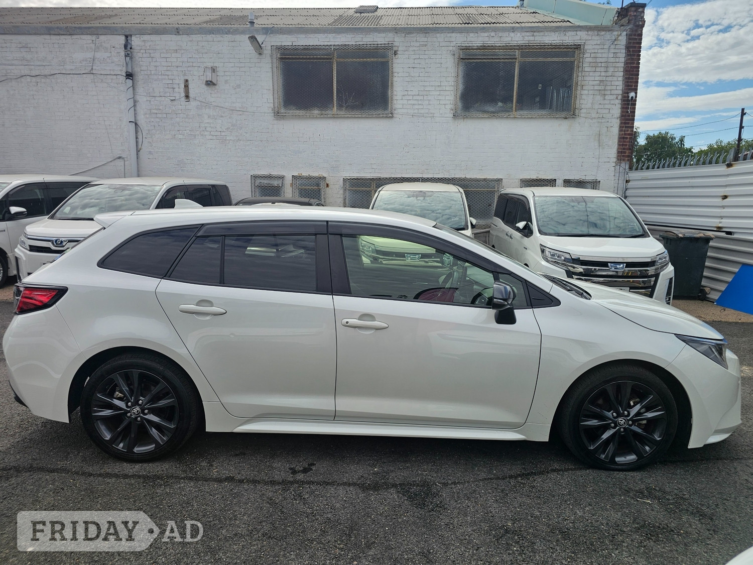 Toyota Corolla 2020 - Cars in Coventry