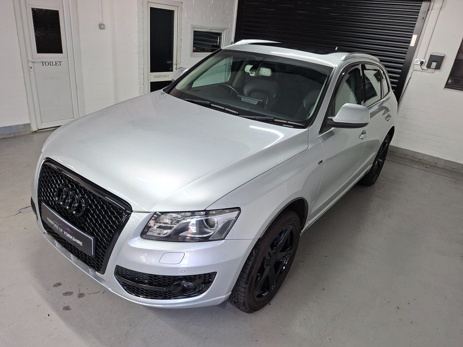 Audi Q5 2009 - Cars