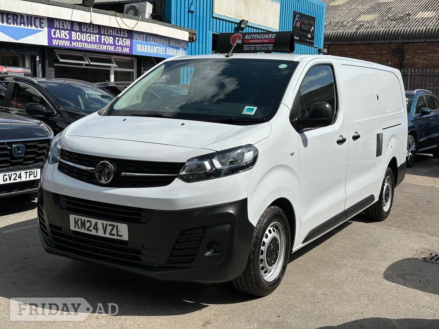 [ berth ]Vauxhall Vivaro