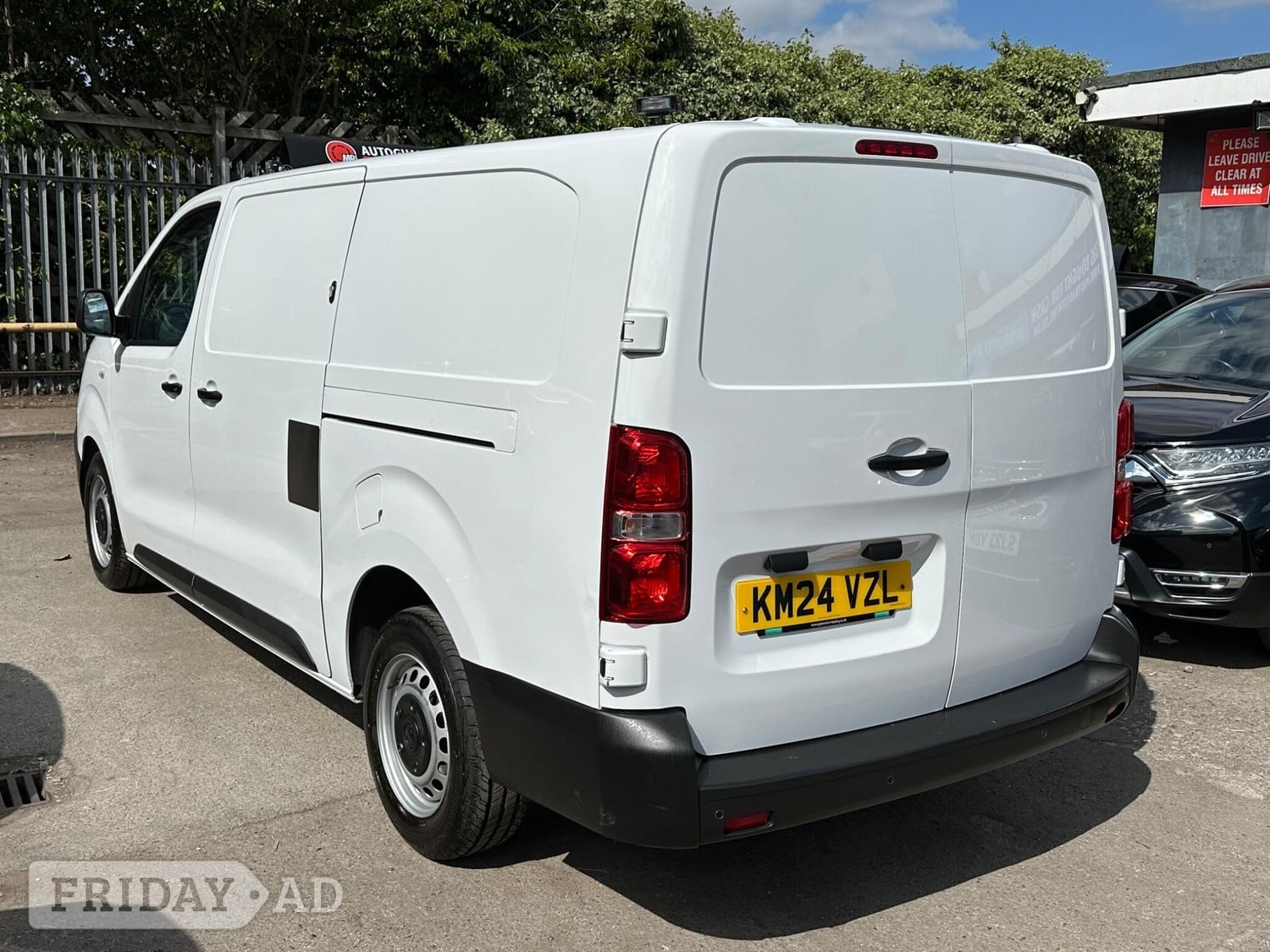 Vauxhall Vivaro 2024 - Vans & Commercial Vehicles