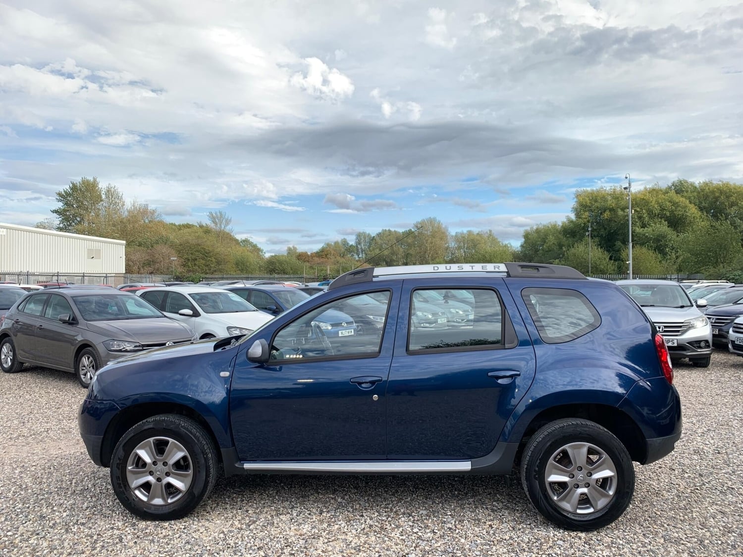 Dacia Duster 2016 - Cars in Swindon