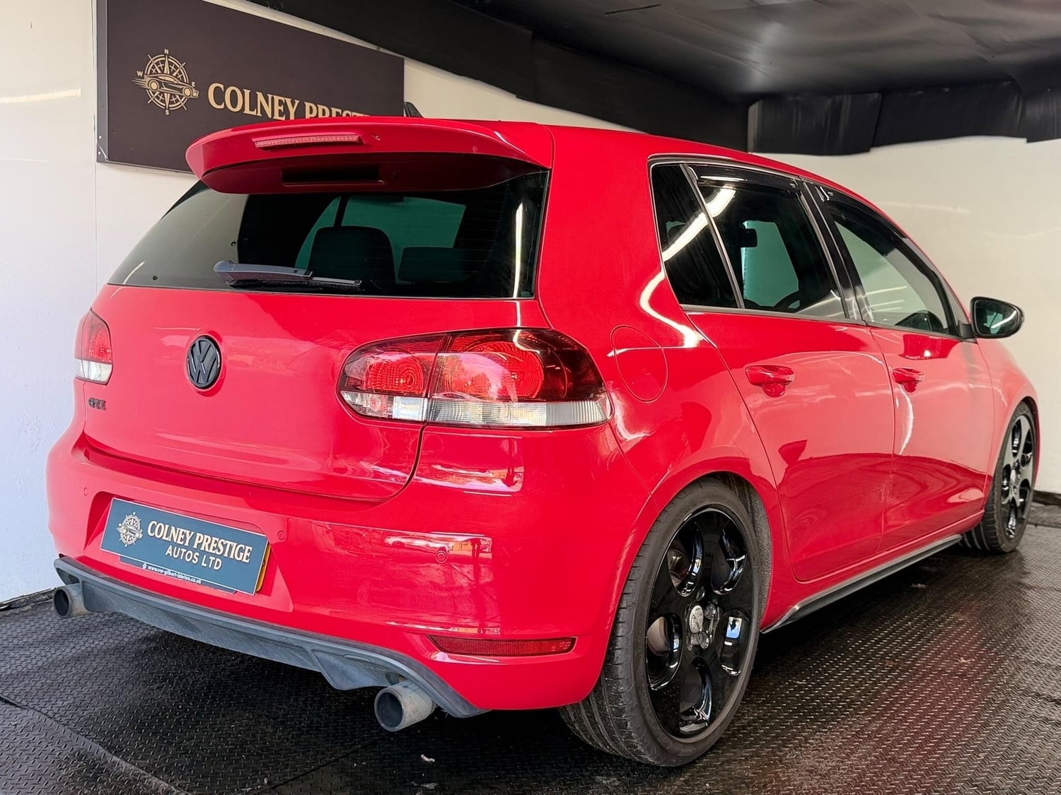 Volkswagen Golf 2009 - Cars