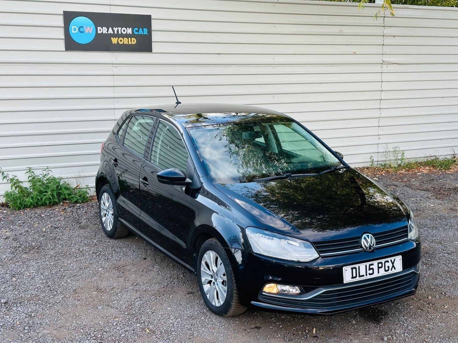 Volkswagen Polo 2015 - Cars