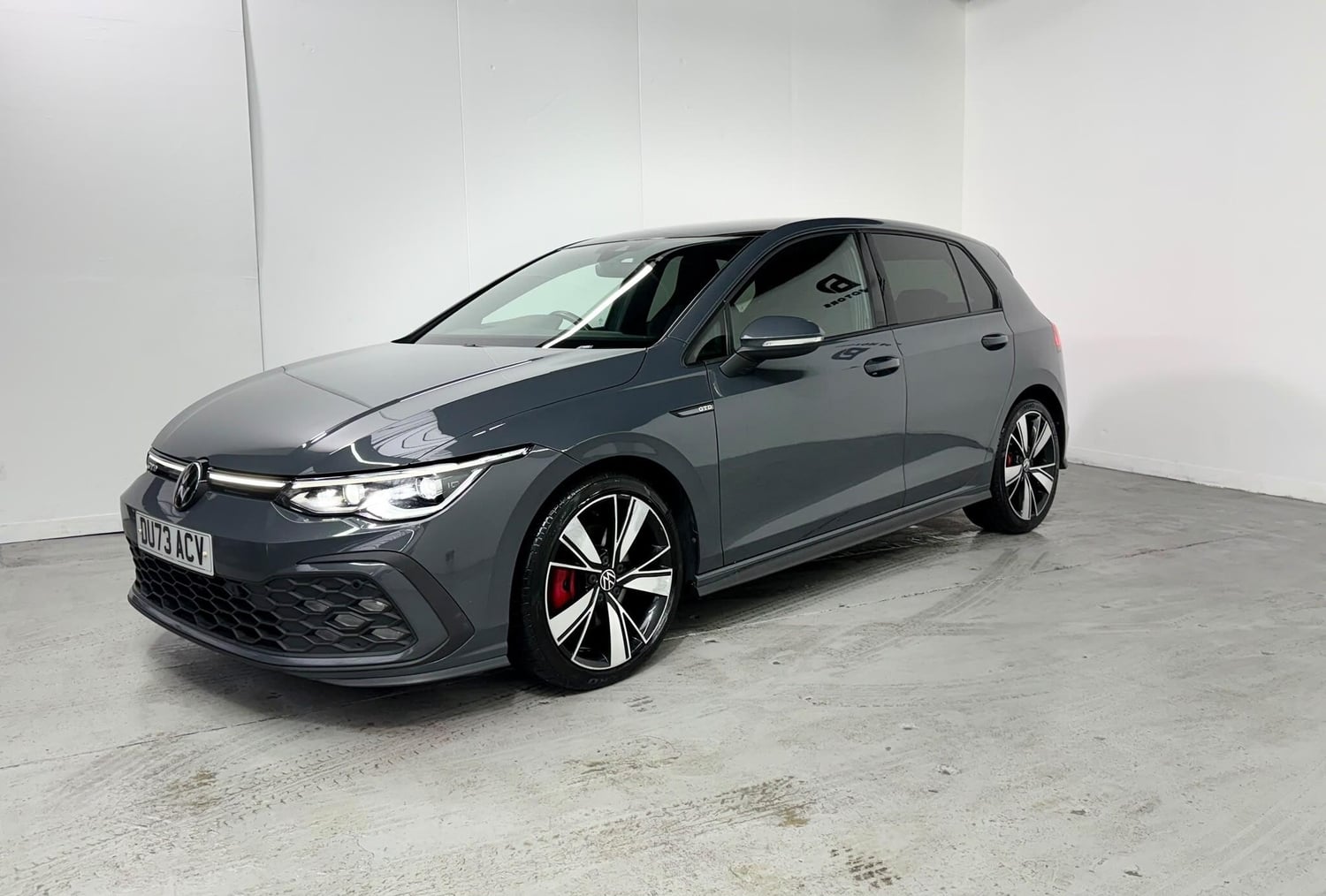 [ berth ]Volkswagen Golf