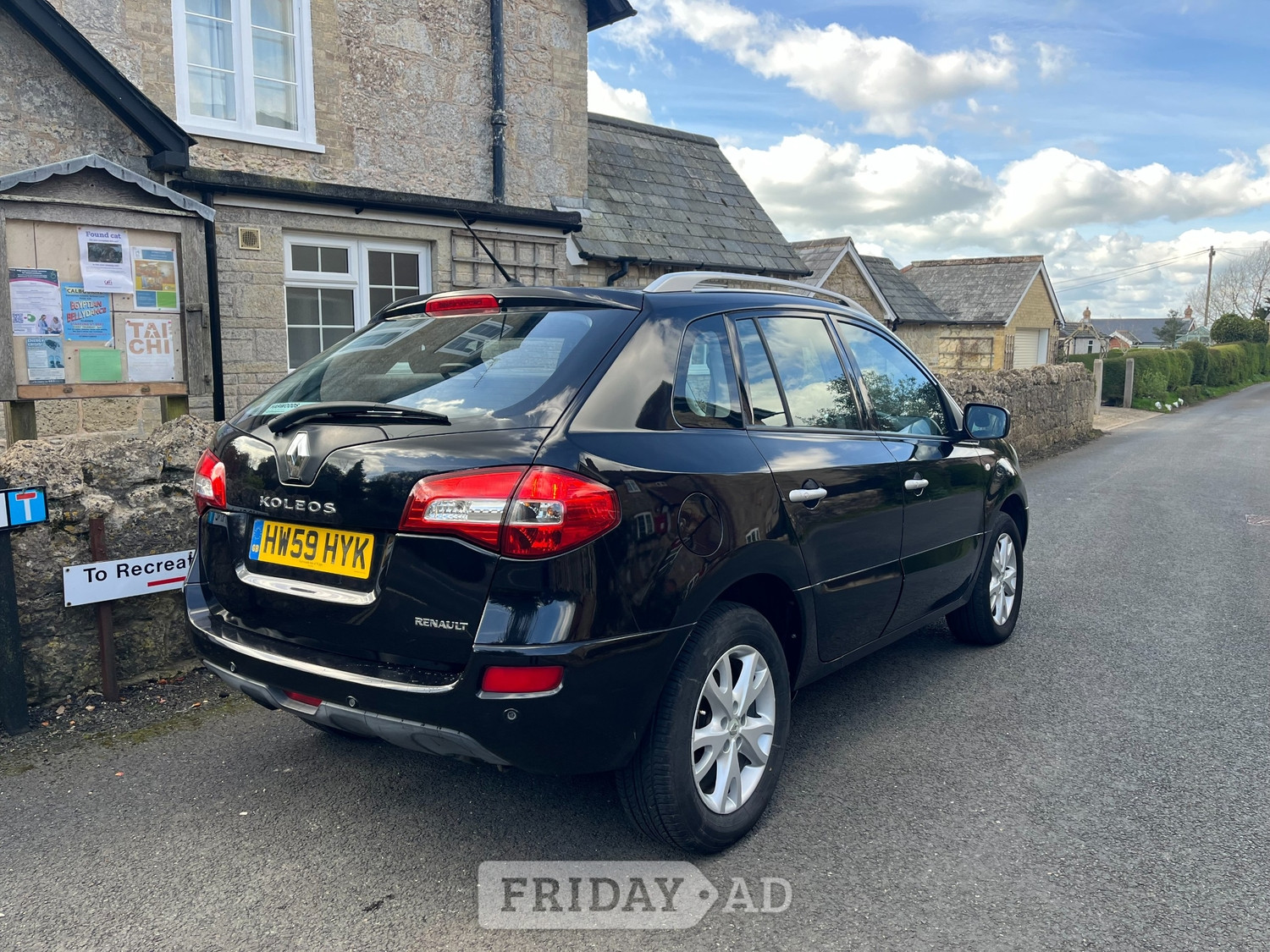 Renault Koleos 2010 - Cars in Newport