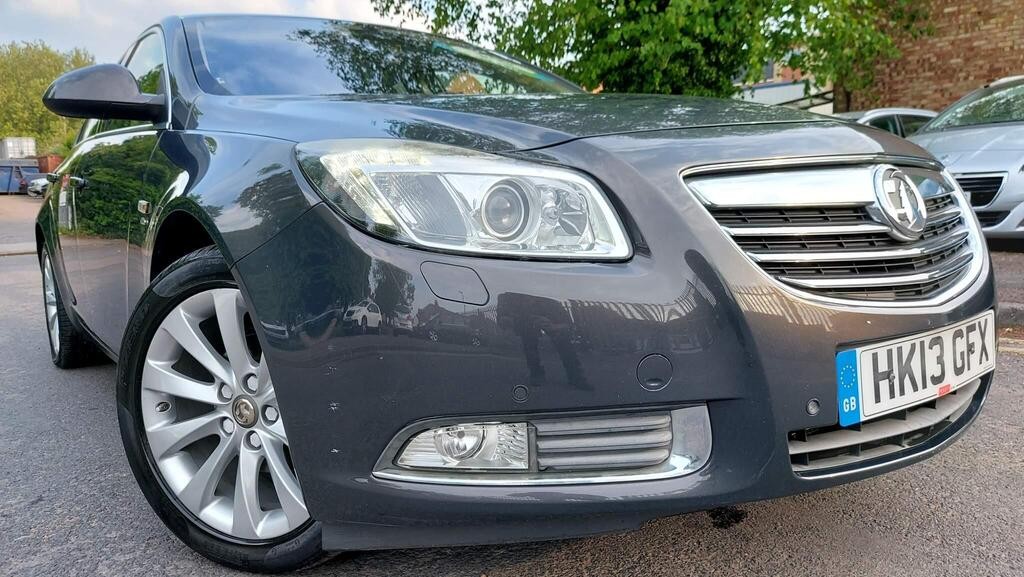 [ berth ]Vauxhall Insignia