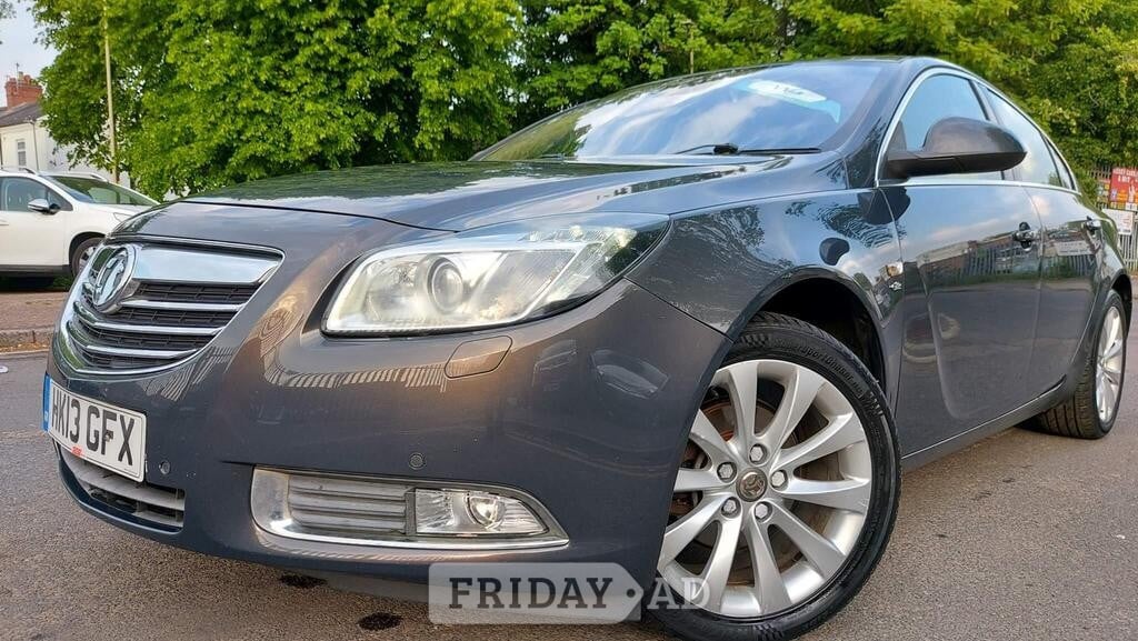Vauxhall Insignia 2013 - Cars in Leicester