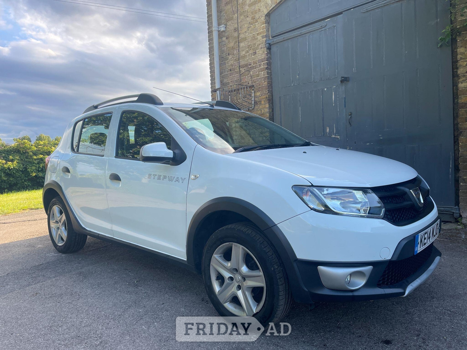 Dacia Sandero Stepway 2014 in Uxbridge