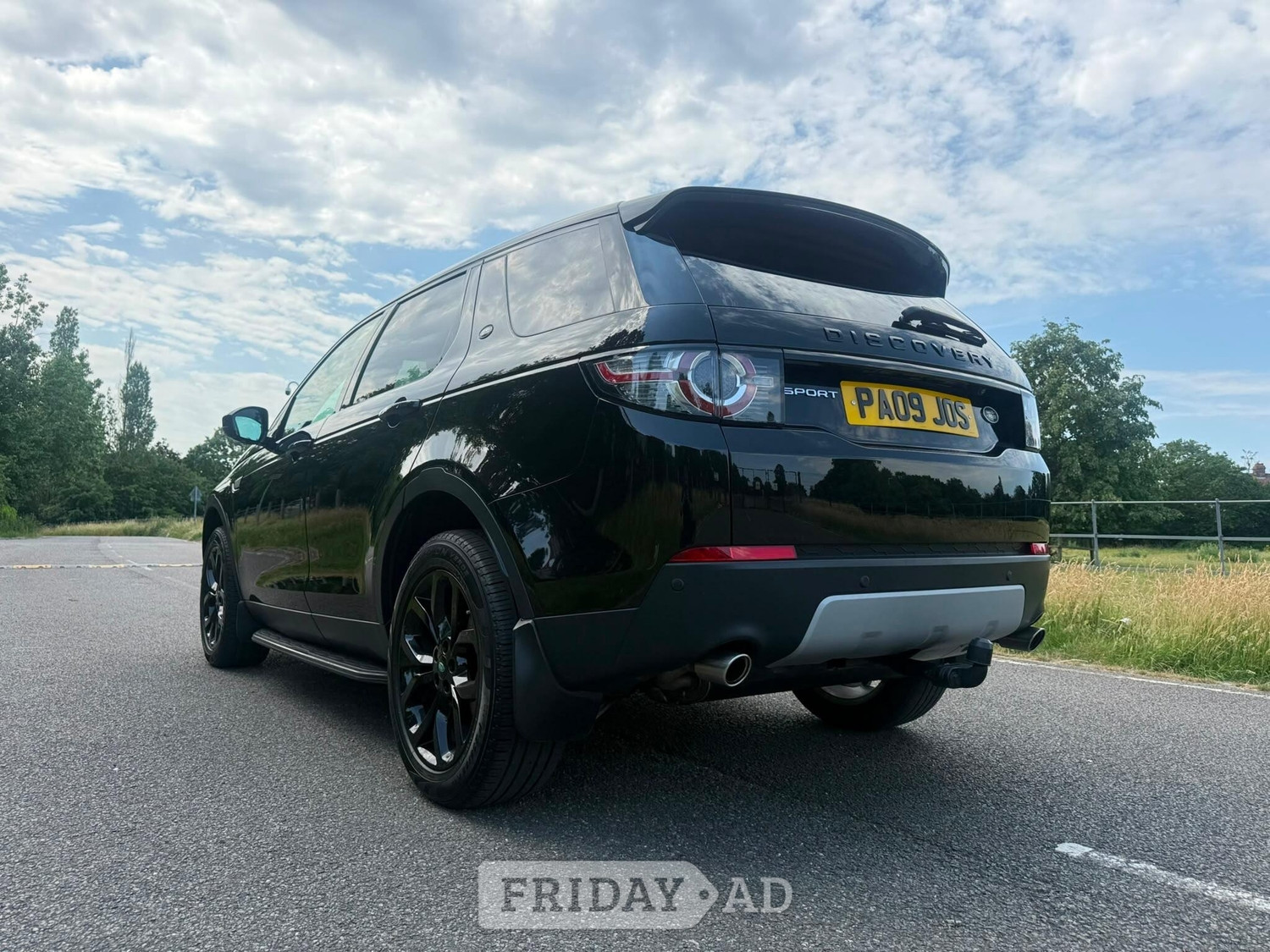 Land Rover Discovery Sport 2017 - Cars in Hayes
