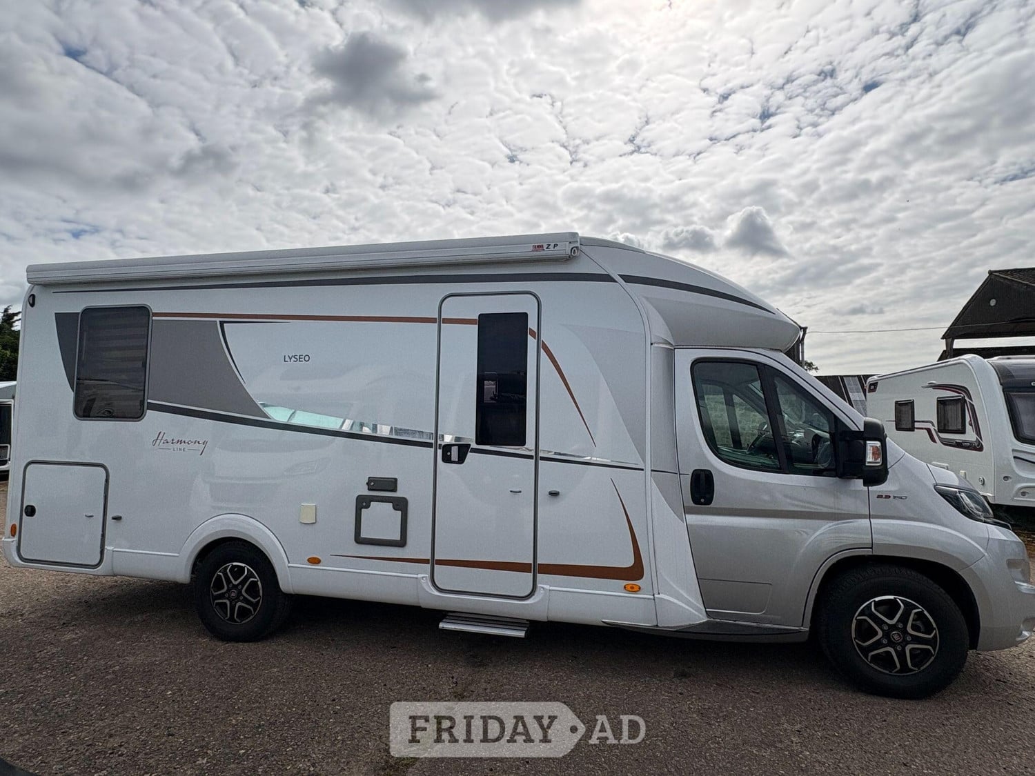 Burstner Lyseo TD Harmony Line TD 744 2021 for sale - Motorhomes & Caravans in Southend-on-Sea