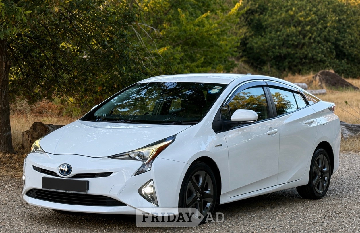 Toyota Prius 2019 - Cars
