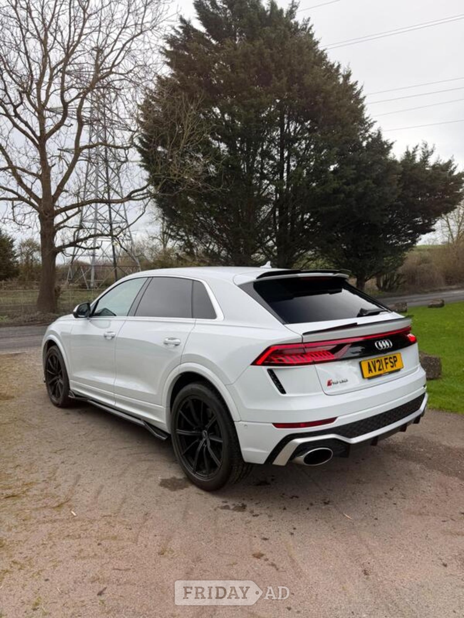 [ berth ]Audi RS Q8