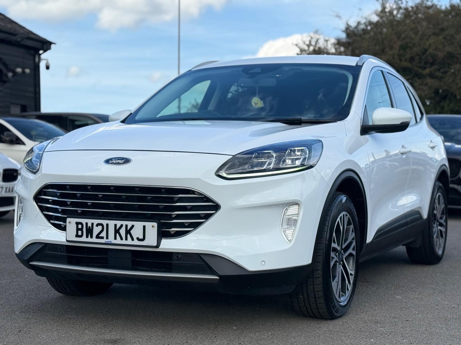 [ berth ]Ford Kuga