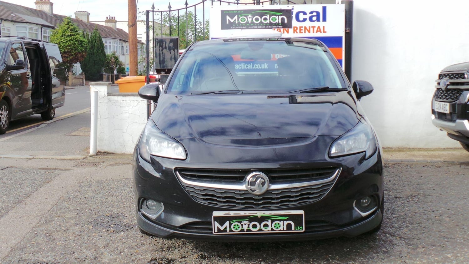 [ berth ]Vauxhall Corsa