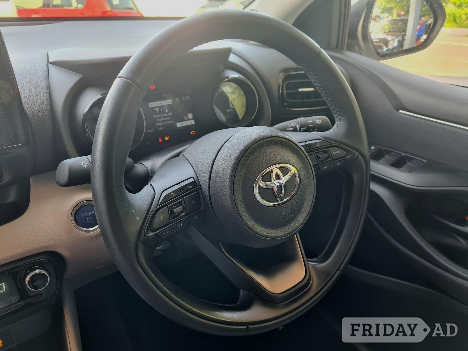 [ berth ]Toyota Yaris