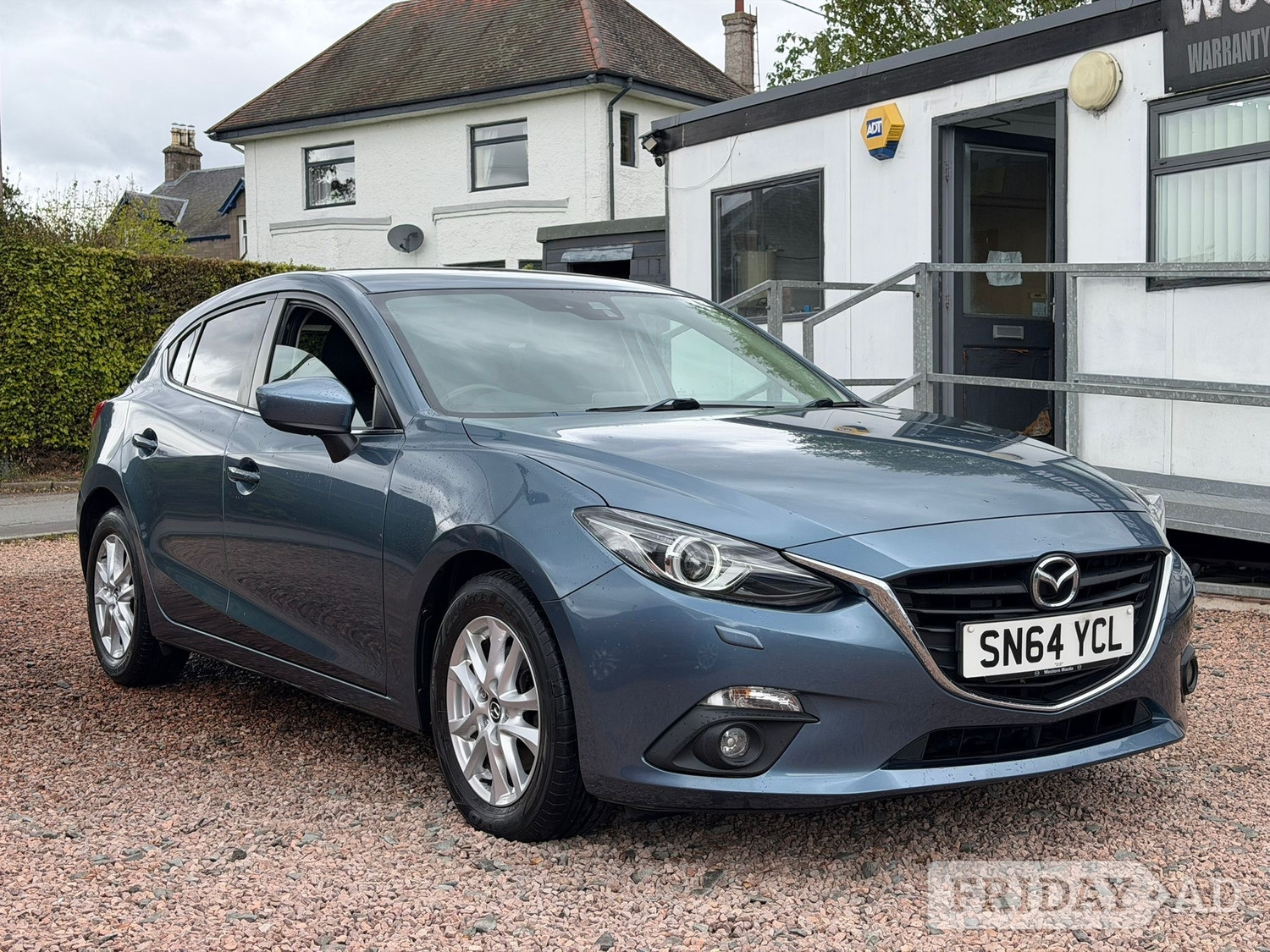 [ berth ]Mazda 3
