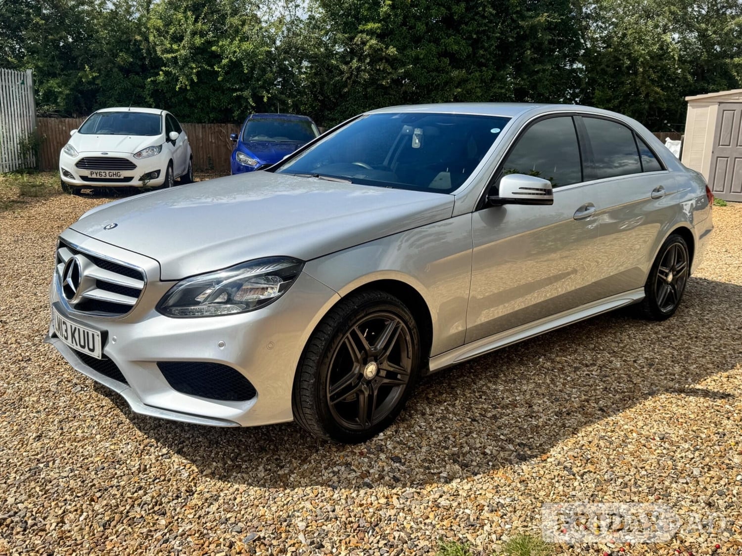 [ berth ]Mercedes-Benz E Class
