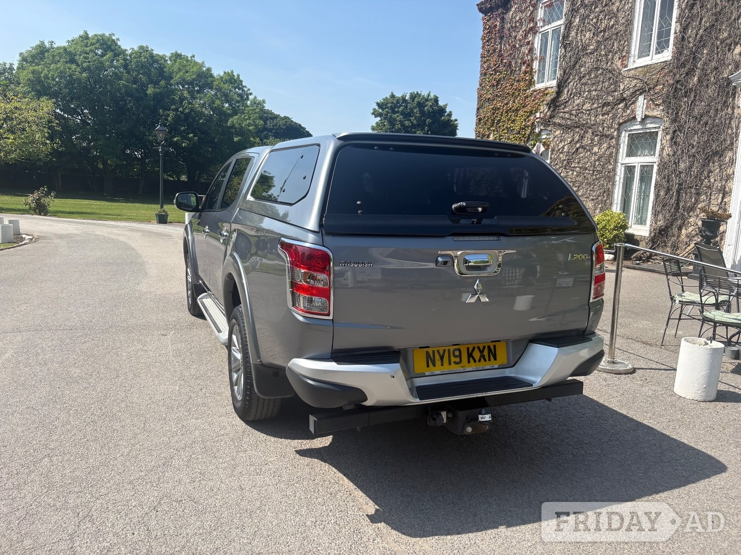 [ berth ]Mitsubishi L200
