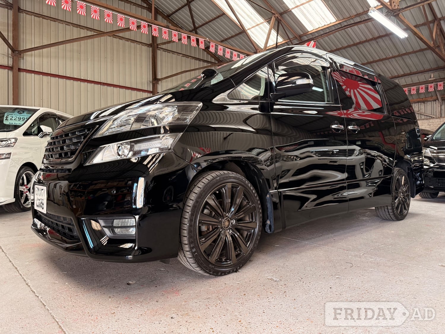 Toyota Vellfire 2011 - Cars