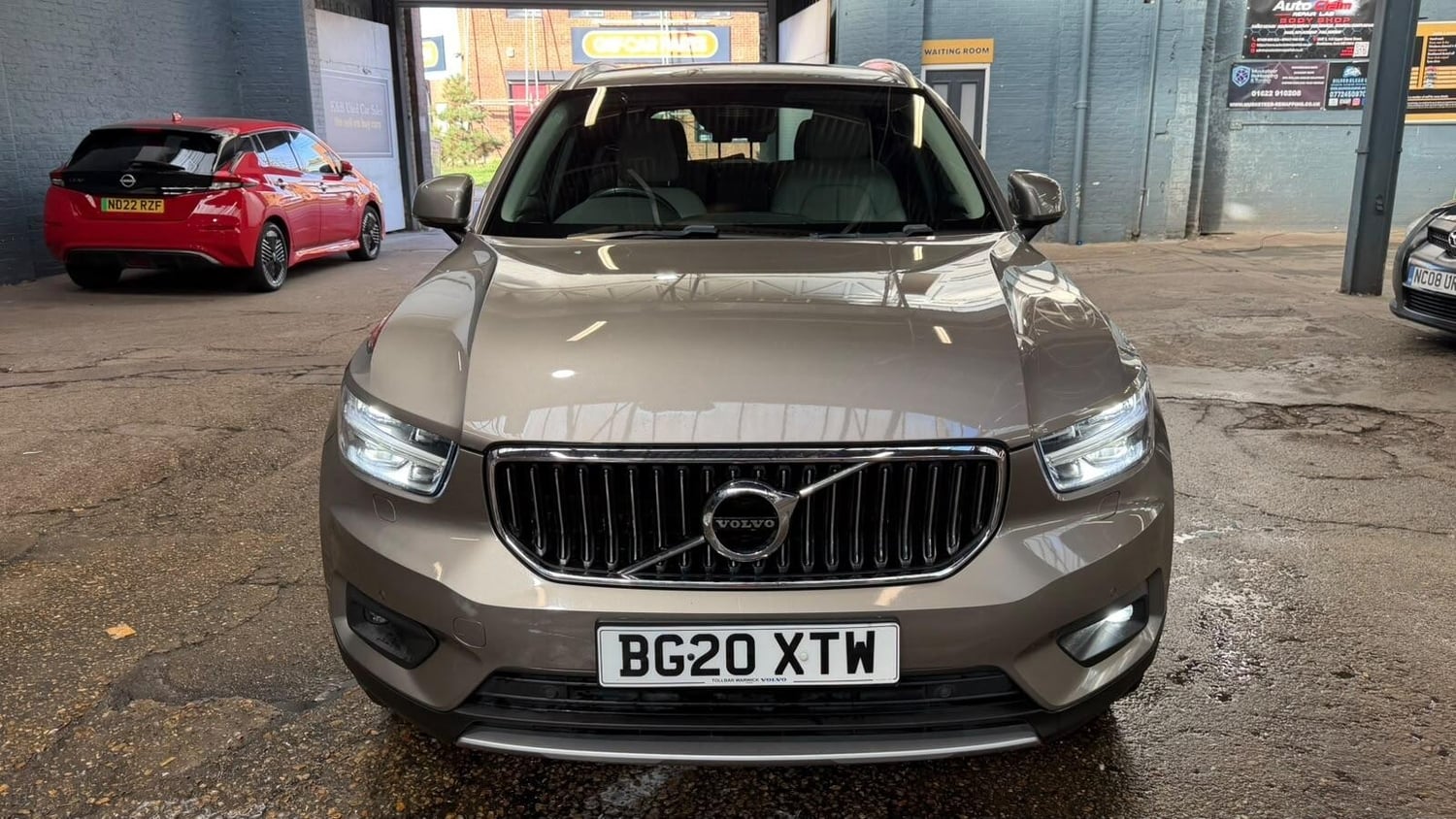 Volvo XC40 2020 - Cars