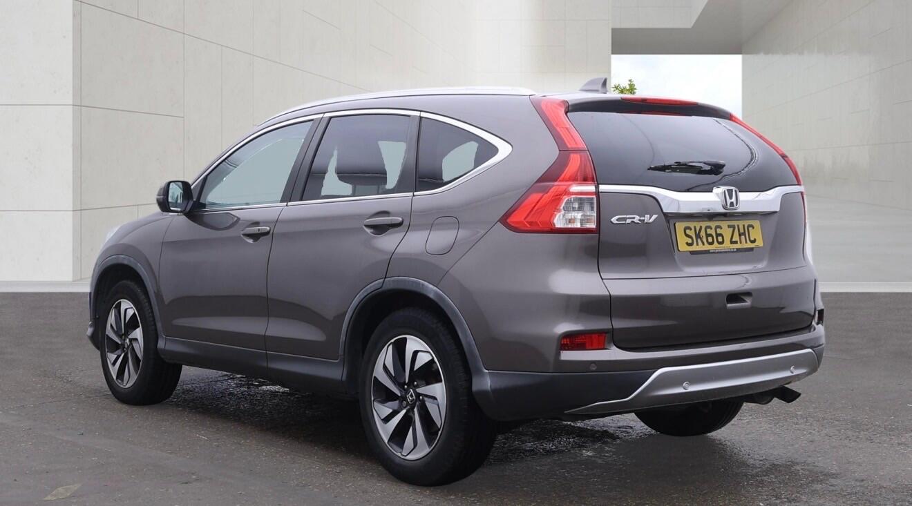 Honda CR-V 2016 - Cars in Crawley