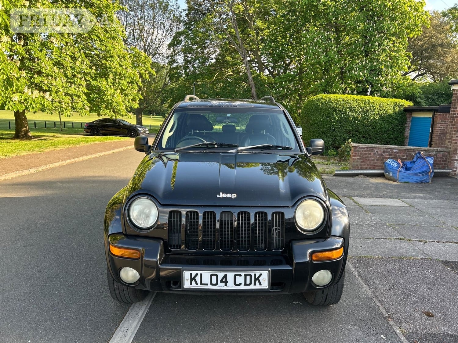 [ berth ]Jeep Cherokee
